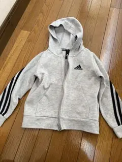 adidas グレー パーカー 120cm