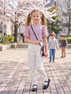 ★女の子150cm160cm★アースミュージック★ピンクリボンTシャツのサムネイル