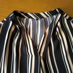 ストライプ Vネック 五分袖シャツ