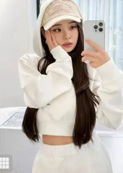 Item thumbnail for item 54cf7573-fe40-4c85-b77f-4e53b1e26d35