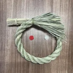 正月飾り、しめ縄の輪ジメ土台 水引梅結び付き