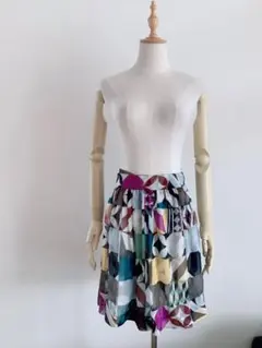 2026年最新】BALENCIAGA シルク スカートの人気アイテム - メルカリ