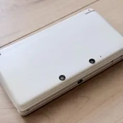 ニンテンドー3DS ホワイト 本体 充電器付き