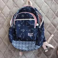 NICE CLAUP ネイビー ハート柄リュックのサムネイル