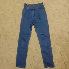 ボタン付き デニムパンツ　レディース　ズボン　フリーサイズ