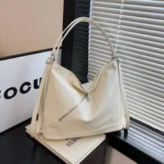 【新品！未使用！】ショルダーバッグ　3way　オフホワイト　エナメル風　大容量のサムネイル
