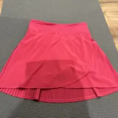 lululemon プリーツスコート 赤ピンク　2のサムネイル