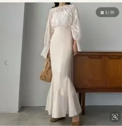 Louere シアーマーメイドスカート Мサイズ　アイボリー