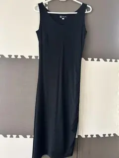 ノースリーブVネックロングワンピース 黒のサムネイル