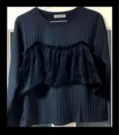 オリーブデオリーブ　ブラックフリル付き長袖トップスOLIVE des OLIVE