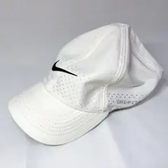 Nike DRI-FIT ホワイトキャップ