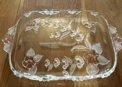 美しい花柄のガラストレーのサムネイル