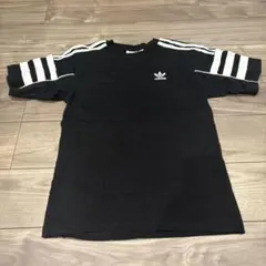アディダス　Tシャツ
