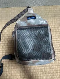 KAVU 幾何学模様 スリングバッグ ショルダーバッグ ボディバッグのサムネイル