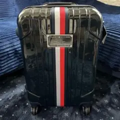 トミーヒルフィガー ハードキャリーバッグ 機内持込　TSAロック付　ネイビー　⑤のサムネイル