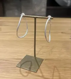 アネモネ　フープイヤリング