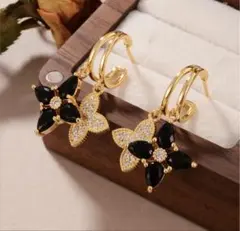 ダブルクローバーゴールドピアス 925Sポスト 四葉 キラキラクローバーピアス