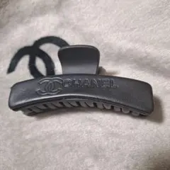 新品❣️希少❣️CHANEL ブラック ヘアクリップ
