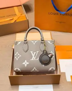 LOUIS VUITTON オンザゴー PM バッグ