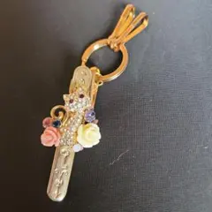 Item thumbnail for item 5a05cfef-2cc8-443f-b1d0-4952c368f2b5