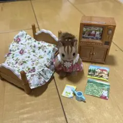 シルバニアファミリー リスの人形と家具セット