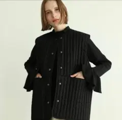 【カベサロッソ】ストライプキルティングベスト　ブラック