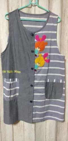 エプロン《くまのがっこう／ルル ロロ》