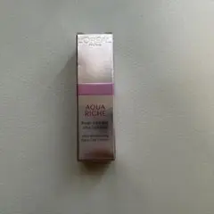 も*も様 希少品　L'OREAL AQUA RICHE 口紅　300のサムネイル
