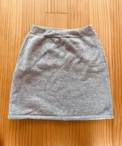 ユニクロ　スウェットボアスカート　150
