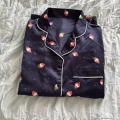 GU サテンパジャマ　M ストロベリー　ネイビー　未使用