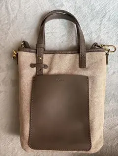 【美品✨】Jプレス キャンパス地　ポシェットのサムネイル