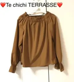 新品タグ付❤️Te chichi TERRASSEオフショルブラウス トップスのサムネイル