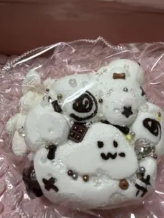 ゴドン　肉球　うさぎ　幽霊