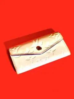 ☆ルイヴィトン　Louis Vuitton アイボリー 4連キーケース