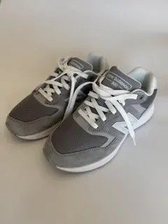 New Balance 880 24cm 2E グレー (WW880CG6)