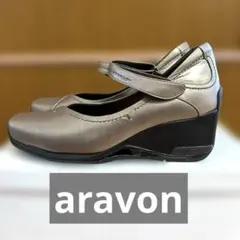 【未使用】aravon エナメル 23 ストラップコンフォートパンプスのサムネイル