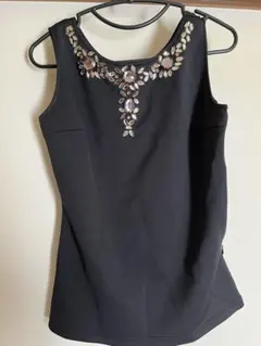ビーズ刺繍 黒 タンクトップ サイドジッパー
