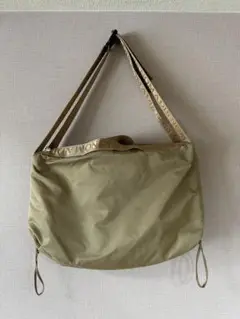 美品 NOMADIS ベージュ ショルダーバッグ
