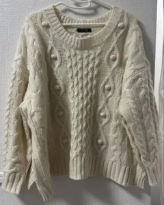 アイボリー ケーブルニットセーター 長袖