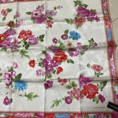 新品未使用レオナール大判ハンカチ❣️