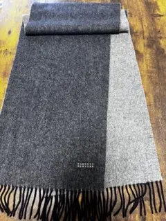 【BARNEYS NEW YORK】リバーシブルマフラー　グレー/ネイビー