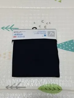 未使用品　ユニクロ　エアリズムUVカットパフォーマンスサポートタイツ