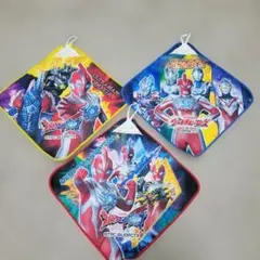 【新品】 ウルトラマン ループ付きタオル 3枚セット ウルトラヒーローズ