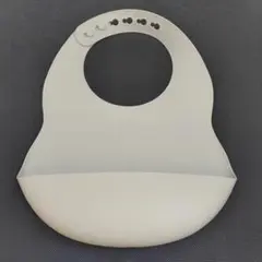 赤ちゃん用シリコンエプロン 食事用スタイ 軽量 持ち運び便利 洗える　シルバー