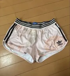 adidas アディダス　スポーツ　ショートパンツ　Mサイズ
