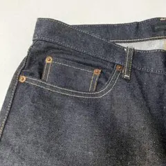 名作ユニクロ　セルビッジ　デニム　ジーンズ　大人気　W33 赤耳