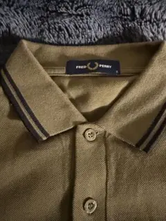 FRED PERRY カーキ ポロシャツ