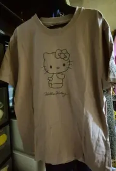 Hello Kitty Tシャツ くすみピンク