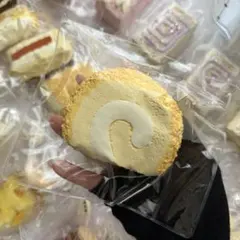 oyixi プレーンロールケーキ　スクイーズ