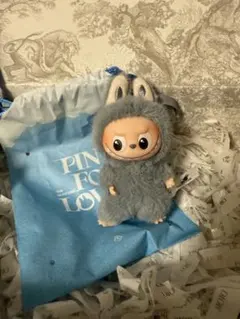 ラブブ イニシャル V 2点セット 完全正規品未開封 ポップマート ラブブ イニシャル 2点セット